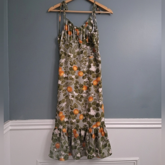 Commence | Floral Tie-Strap Midi Dress - Picture 5 of 6